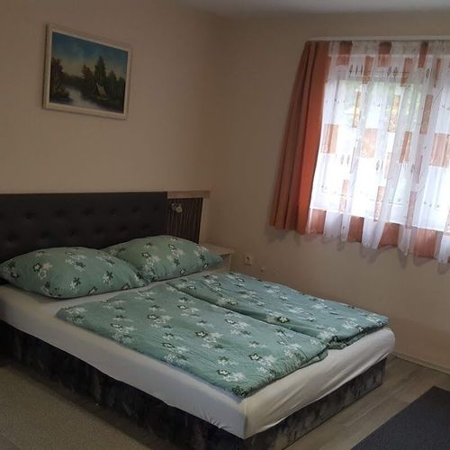 Apartament 3-osobowy na parterze z tarasem z 1 pomieszczeniem sypialnianym