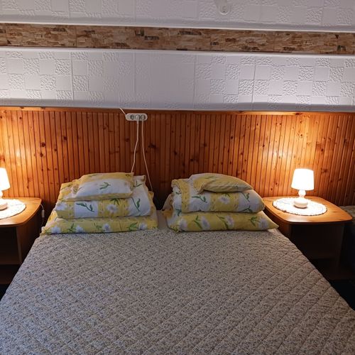 Apartament 7-osobowy na parterze z widokiem na ogród z 2 pomieszczeniami sypialnianymi