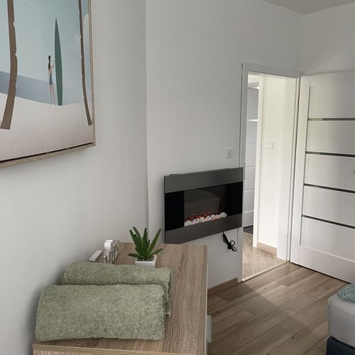 Apartament exclusive cu vedere spre munte cu 2 camere pentru 4 pers. (se poate solicita pat suplimentar)