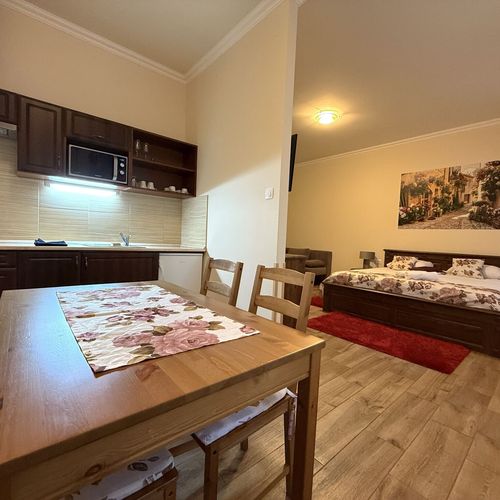 Apartament 4-osobowy Premia z 1 pomieszczeniem sypialnianym
