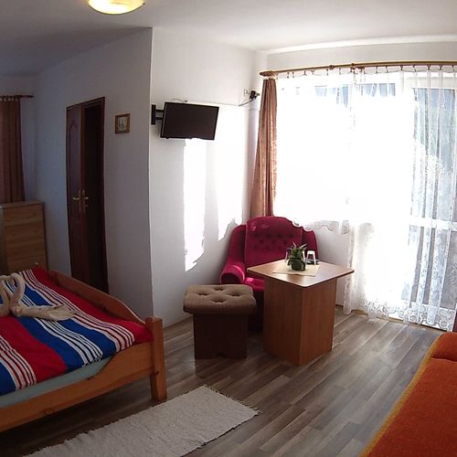 Pokój 3-osobowy z prysznicem z balkonem