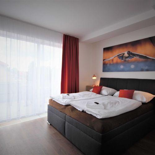 Apartman se sprchou s privátní koupelnou mimo apartmán pro 2 os. (s možností přistýlky)
