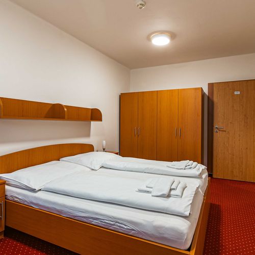 Apartman se sprchou  s manželskou postelí s 1 ložnicí
