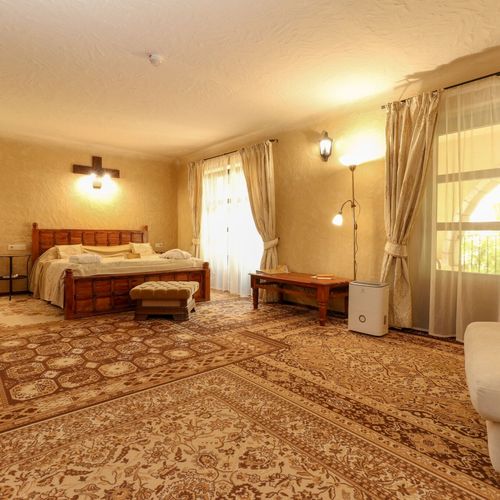 Palace Suita s balkónem s manželskou postelí s 1 ložnicí (s možností přistýlky)