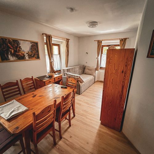 Apartament 6-osobowy Przyjazny podróżom rodzinnym z widokiem na góry z 3 pomieszczeniami sypialnianymi