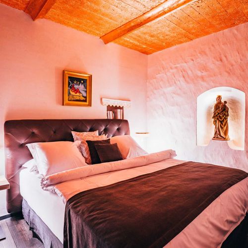 Apartman se sprchou s vlastní kuchyňkou s manželskou postelí s 1 ložnicí (s možností přistýlky)