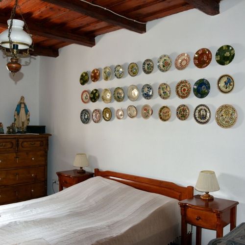 Casa rustică confort întreaga unitate pentru 4 pers. (se inchirieaza doar integral) (se poate solicita pat suplimentar)