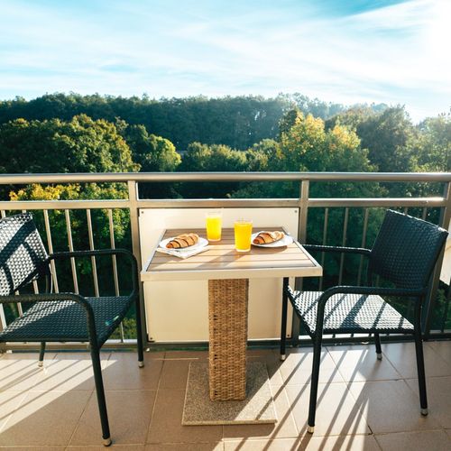 Apartament la etaj cu vedere spre lac cu 1 camera pentru 4 pers.
