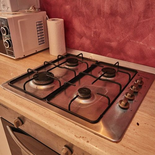 Apartament la parter cu balcon cu 2 camere pentru 4 pers.