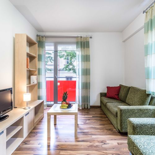 Apartament 3-osobowy z prysznicem z aneksem kuchennym z 2 pomieszczeniami sypialnianymi (możliwa dostawka)