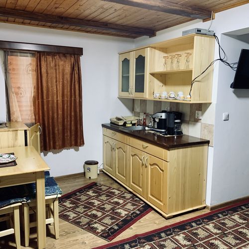 Apartament la parter cu 1 camera pentru 4 pers.