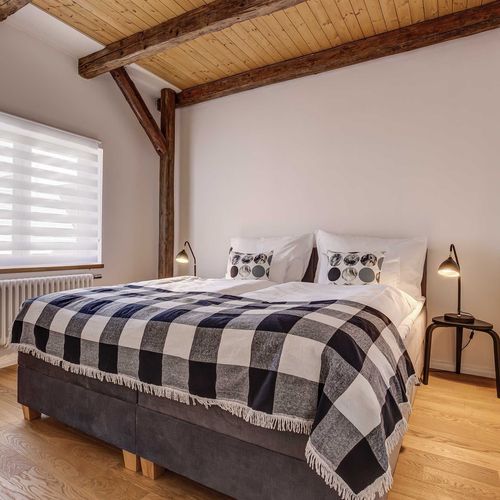 Apartament 2-osobowy z łazienką z aneksem kuchennym z 1 pomieszczeniem sypialnianym (możliwa dostawka)