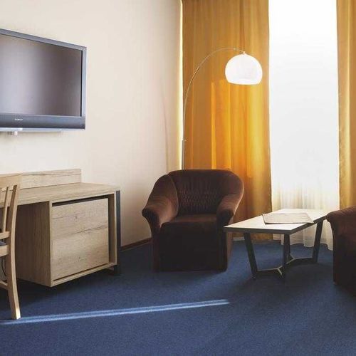 Apartament 2-osobowy na piętrze z łazienką z 1 pomieszczeniem sypialnianym (możliwa dostawka)