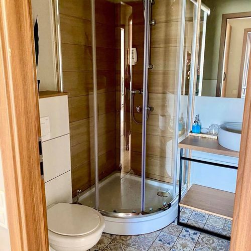 Apartament la etaj cu balcon cu 1 camera pentru 2 pers.