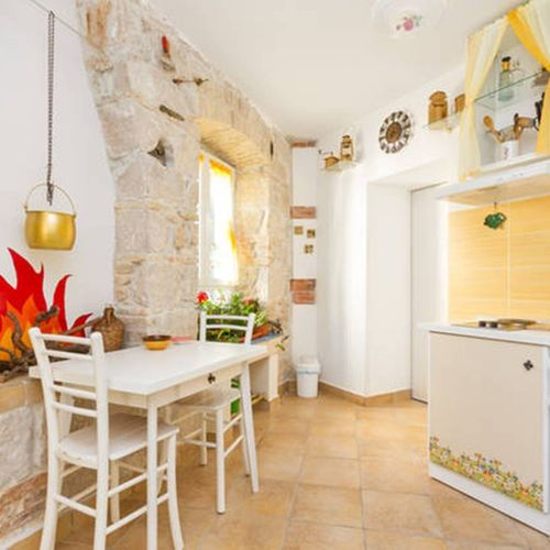 Apartament studio cu aer condiționat pentru 3 pers. (se inchirieaza doar integral)