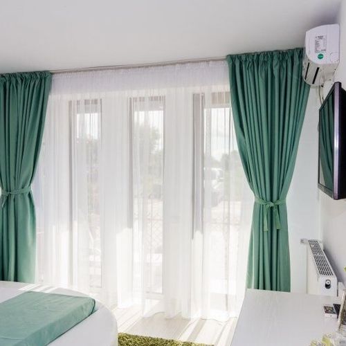 Apartament cu vedere spre mare cu 2 camere pentru 4 pers.