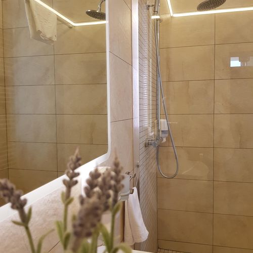 Camera dubla deluxe cu balcon
