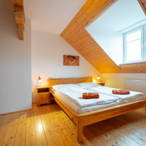 Apartament cu duș cu 2 camere pentru 4 pers.