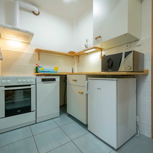 Apartman se sprchou s privátní koupelnou mimo apartmán pro 2 os. (s možností přistýlky)