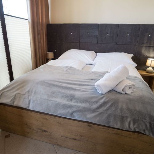 Apartament 4-osobowy z własną kuchnią z widokiem na miasto z 2 pomieszczeniami sypialnianymi