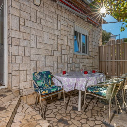 Apartament 4-osobowy z 2 pomieszczeniami sypialnianymi (możliwa dostawka)