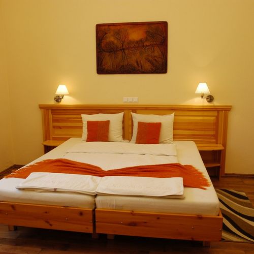 Camera twin standard cu baie