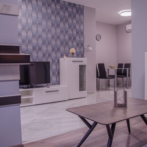 Apartament cu aer condiționat cu terasă cu 1 camera pentru 2 pers. (se poate solicita pat suplimentar)