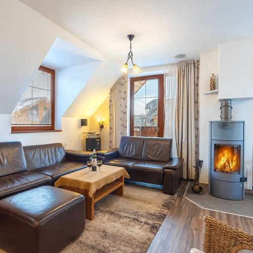 Apartament 4-osobowy "B" z widokiem na góry (możliwa dostawka)