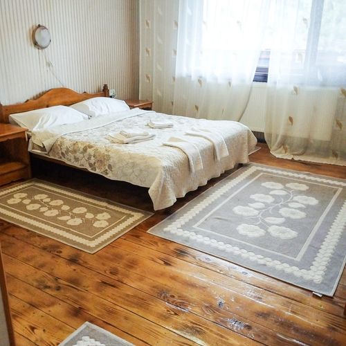 Apartament la etaj cu 1 camera pentru 3 pers.