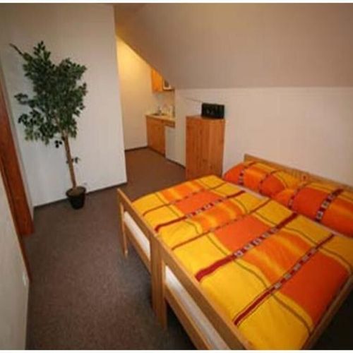 Apartament cu duș cu chicinetă comună pentru 4 pers.