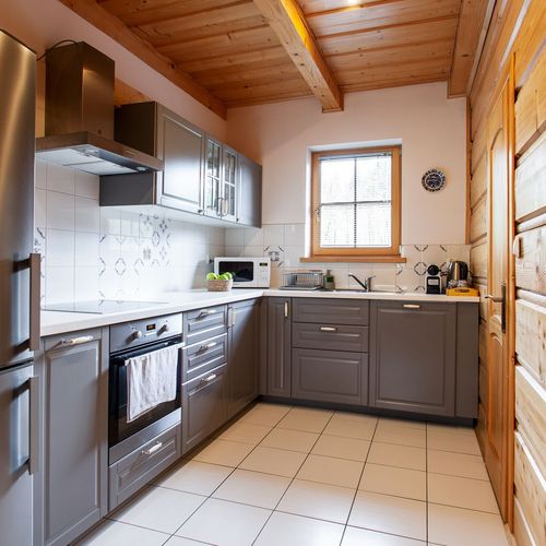 Domek drewniany 6-osobowy Przyjazny podróżom rodzinnym z widokiem na góry