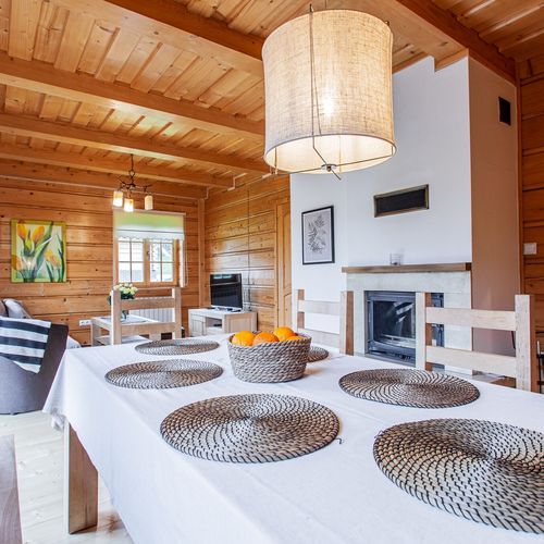 Domek drewniany 6-osobowy Przyjazny podróżom rodzinnym z widokiem na góry