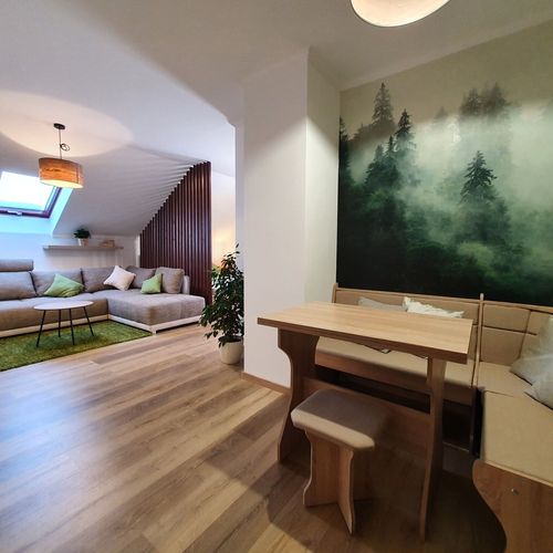 Apartament superior la etaj cu 1 camera pentru 4 pers.