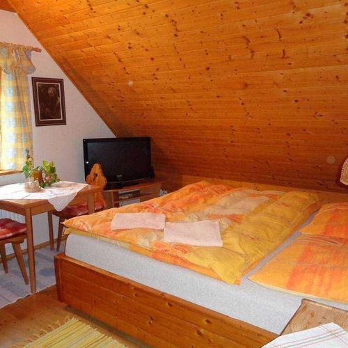 Apartman s vlastní kuchyňkou pro 4 os. s 1 ložnicí s výhledem na les