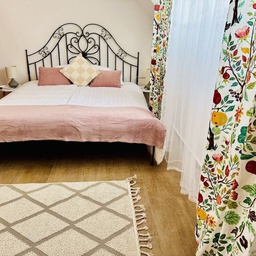 Apartament classic la etaj cu 1 camera pentru 4 pers.