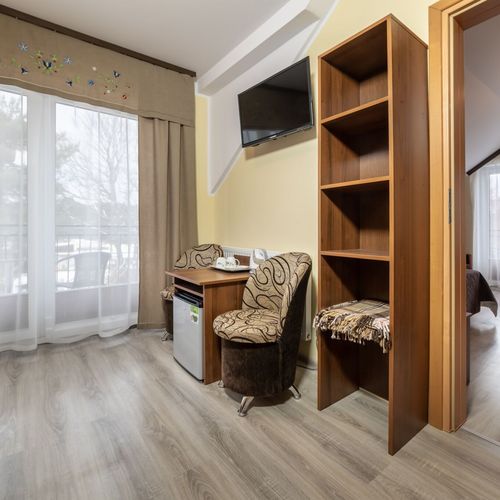 Apartament 4-osobowy z balkonem z widokiem na ogród z 1 pomieszczeniem sypialnianym