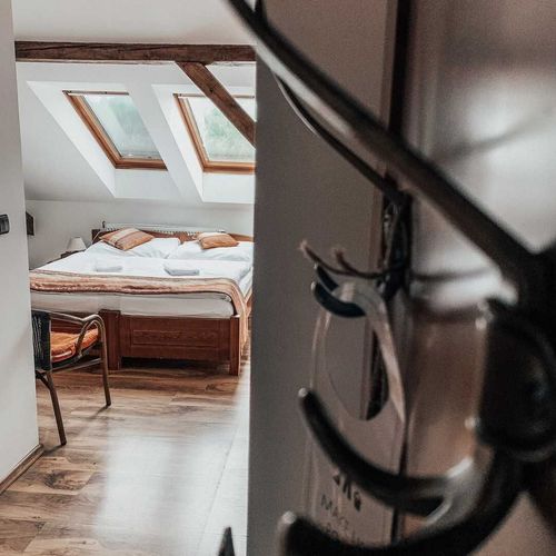 Pokój 2-osobowy Superior z prysznicem (możliwa dostawka)