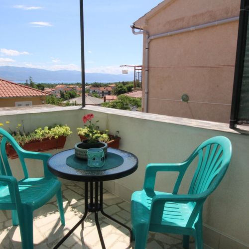 Apartament studio la parter cu 1 camera pentru 2 pers.