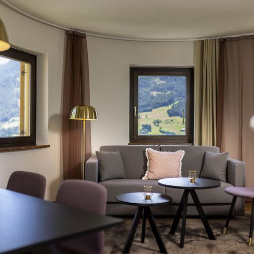 Apartman pro 6 os. se 3 ložnicemi na poschodí celý Dům