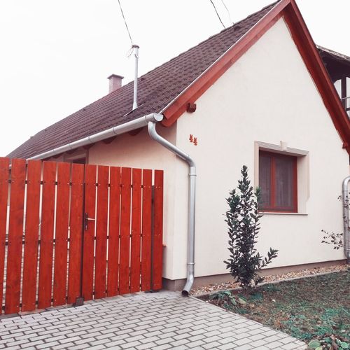 Casă de vară pentru 5 pers. (se inchirieaza doar integral)