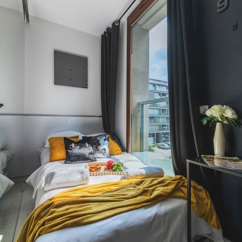 Apartament 3-osobowy na piętrze Standard Plus z 1 pomieszczeniem sypialnianym