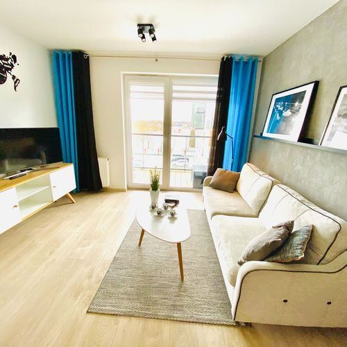 Apartament 4-osobowy Deluxe z balkonem z 2 pomieszczeniami sypialnianymi
