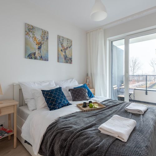 Apartament standard Plus la etaj cu 2 camere pentru 4 pers.