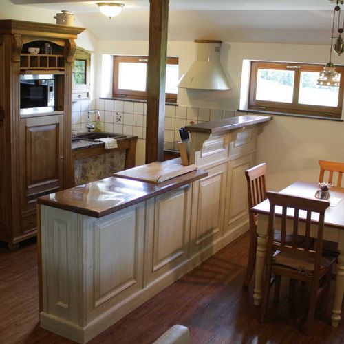 Apartman se sprchou s privátní koupelnou mimo apartmán pro 4 os.