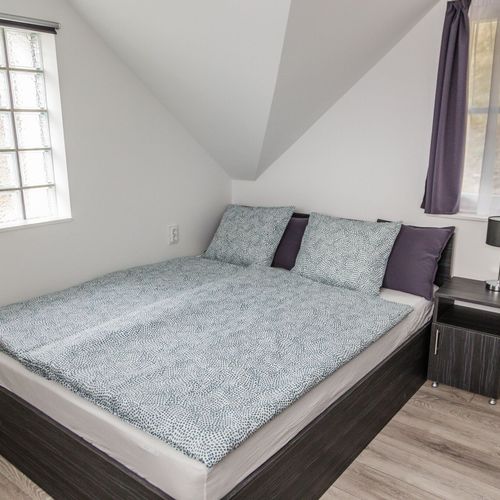 Apartament cu vedere spre râu pentru 6 pers. (se inchirieaza doar integral)