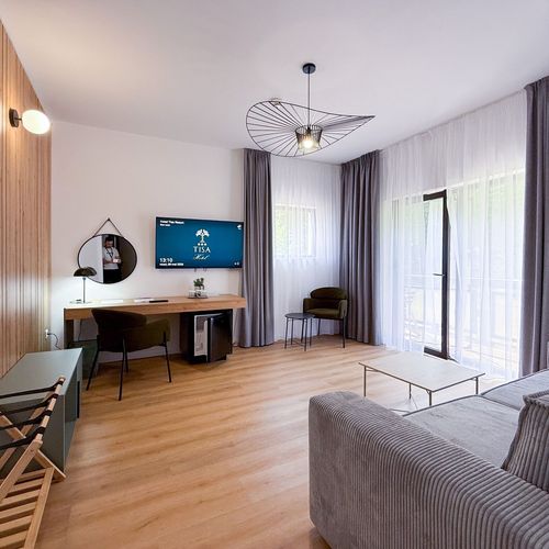 Apartament junior corp Emerald cu 1 camera pentru 3 pers.