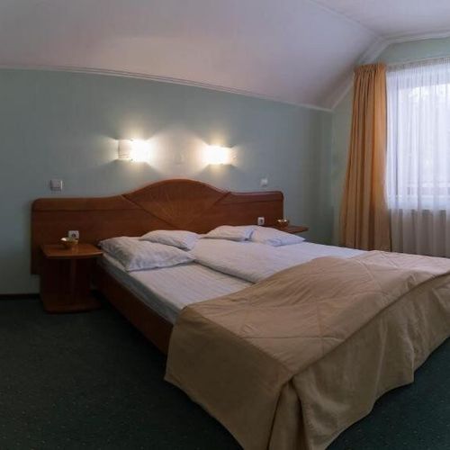 Apartament 4-osobowy z balkonem z 1 pomieszczeniem sypialnianym
