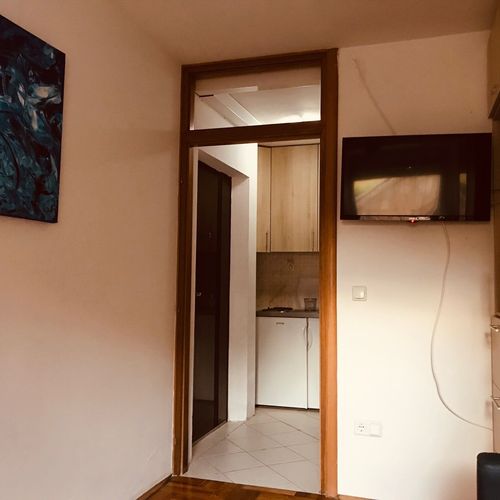 Apartament studio la parter cu 1 camera pentru 2 pers.