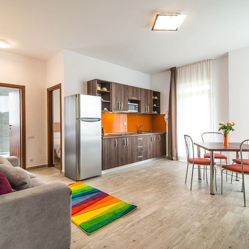 Apartament la parter cu 1 camera pentru 4 pers.