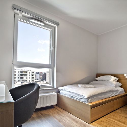 Apartament standard Plus la etaj cu 4 camere pentru 6 pers.